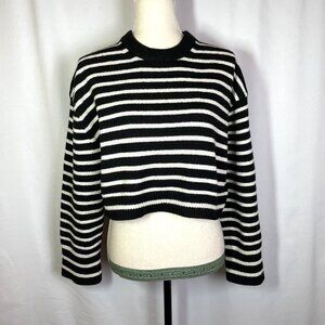 H&M Cropped Sweater Size M Wool Blend Black White Striped Crew Neck Long Sleeves